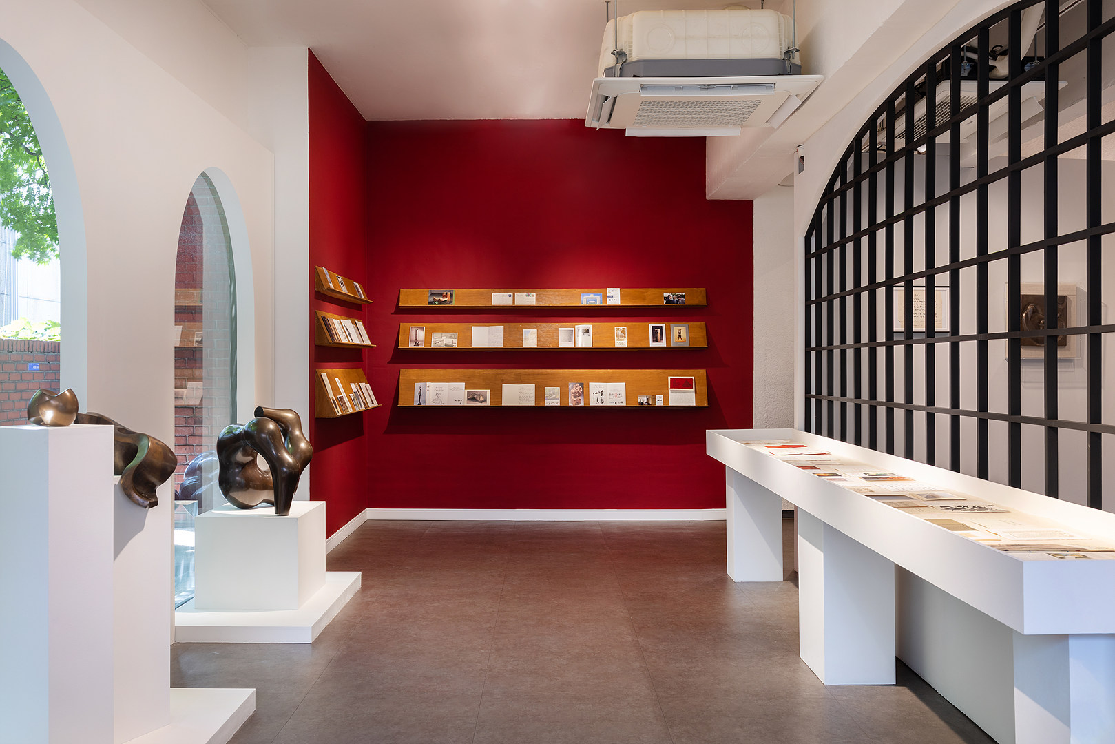 2부 전시_관계의 조각들_전시 전경(1)